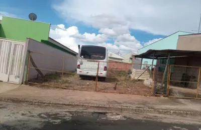 Terreno à venda na Rua Paulino Nunes, 120, Cidade Aracy, São Carlos