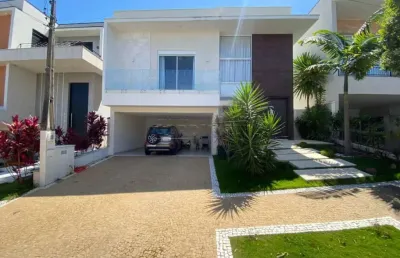 Belíssima casa à venda em condomínio no bairro swiss park.