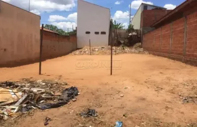 Terreno à venda na Rua Augusto Spaziani, S/n, Cidade Aracy, São Carlos