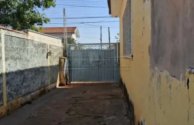 Casa com 3 quartos para alugar na Avenida Prudente De Moraes, Casa, 1371, Centro, Araraquara