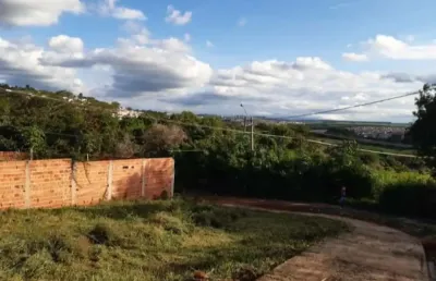 Terreno à venda na Rua Oswaldo Vianna Salgado, Esquina, S/n, Jardim das Torres Prolongamento, São Carlos