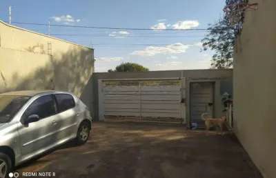 Casa com 2 quartos à venda na Rua Angelo Salata, Casa, 350, Jardim Morumbi, Araraquara
