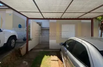 Casa em condomínio com dois dormitórios em são carlos