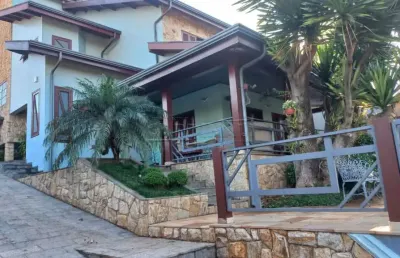 Excelente oportunidade de casa à venda no bairro parque taquaral 5 dormitórios e vista perfeita.