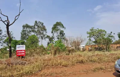 Boa localização próximo a condomínio, escola, farmácia e creche