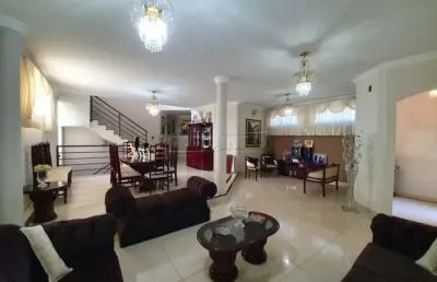 Excelente imóvel bem localizado, próximo a comércio