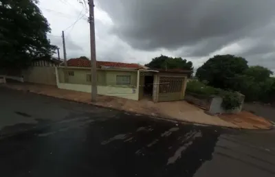 Imóvel bem localizado com fácil acesso a outros bairros.