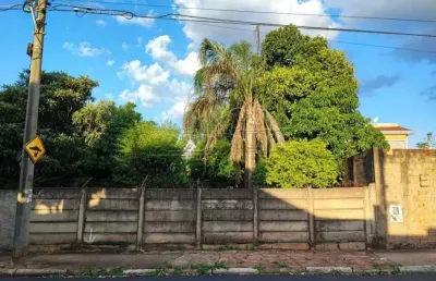 Terreno de excelente localização a poucos metros da avenida 36