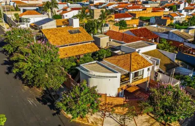Casa com excelente localização, próximo supermercados, escola e centro