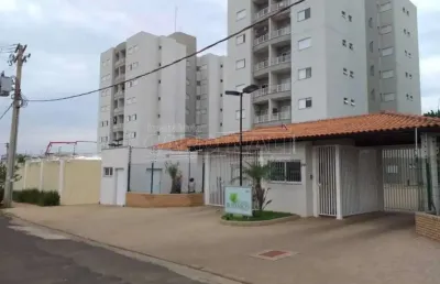 Apartamento com ótima localização, área de lazer completo e portaria 24 horas