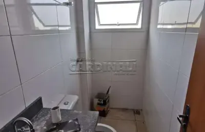 Apartamento com 2 quartos para alugar na Rua Voluntários Da Patria, 4° Andar, 485, Centro, Araraquara