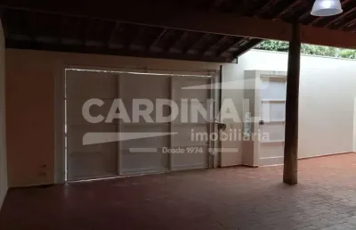 Casa com boa localização próximo a escola, creche e comércio