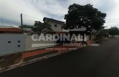 Sobrado dentro do bairro samambaia pronto para morar.