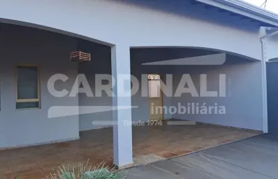 Casa com ótima localização, a 5 minutos do centro da cidade!