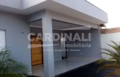 Casa com excelente localização próximo supermercados e escolas.