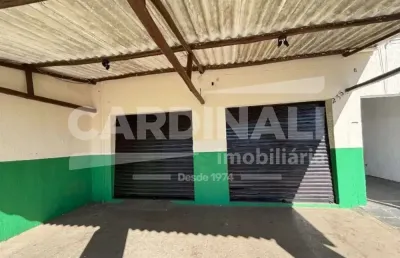 Imóvel comercial bem localizado e com bom espaço para seu negócio