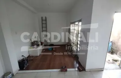 Casa de 3 dormitórios com banheiro no bairro jardim beatriz