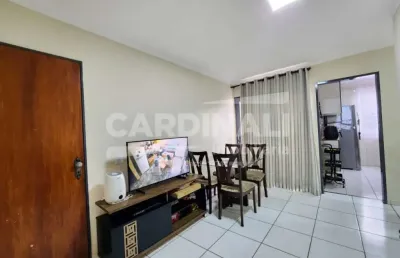 Apartamento com excelente localização, próximo a supermercados e comércio.