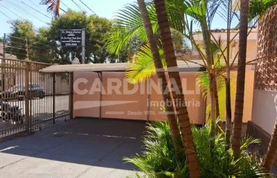 Casa com localização espetacular, ótima oportunidade de investimento ou moradia.