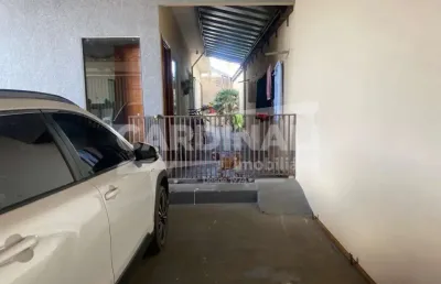 Casa com 3 quartos à venda na Rua Carlos Campana, 346, Jardim de Cresci, São Carlos
