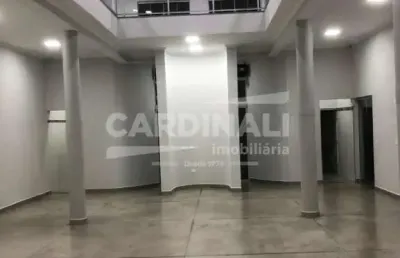 Salão comercial na vila brasília, 2 andares com 8 banheiros