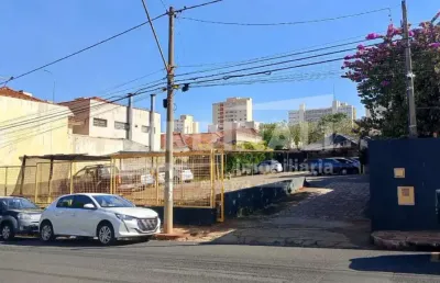 Área com excelente localização, no centro da cidade.