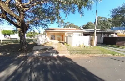 Casa em condomínio fechado com 3 quartos para alugar na Avenida Pedro Muskat, 1000., Bosque de São Carlos, São Carlos