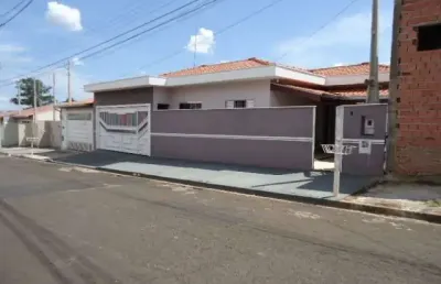 Casa com 3 quartos à venda na Rua Doutor Alberto Cattani, 201, Jardim Hikare, São Carlos