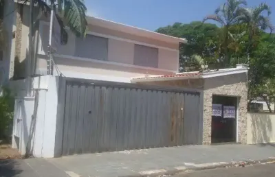 Casa sobrado com 3 dormitórios e 2 suítes no centro em frente ao restaurante nanmi em são carlos