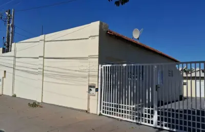 Casa com 3 quartos para alugar na Rua Américo Brasiliense, 652, Vila Ferroviária, Araraquara