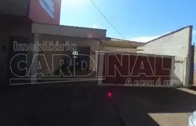 Casa com 3 quartos à venda na Avenida Teixeira de Barros, 1011, Vila Prado, São Carlos