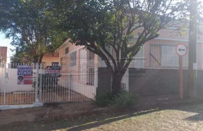 Casa com 3 quartos à venda na Avenida Djalma Dutra, 38, Vila Furlan, Araraquara