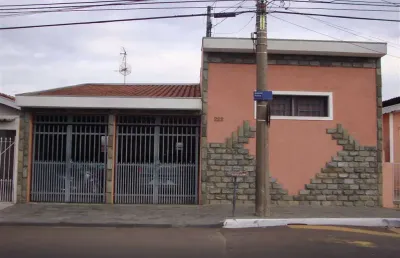 Casa com 3 quartos à venda na Avenida Grécia, 222, Vila Prado, São Carlos