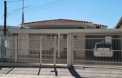 Casa com 3 quartos à venda na Avenida Teixeira de Barros, 193, Vila Prado, São Carlos