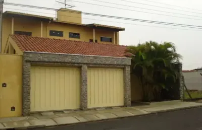 Casa com 4 quartos à venda na Rua São Sebastião, Vila Nery, 3393, Chácara Parollo, São Carlos