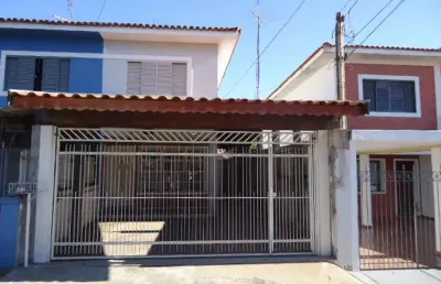 Casa com 3 quartos à venda na Rua Porto Rico, 1355, Vila Brasília, São Carlos