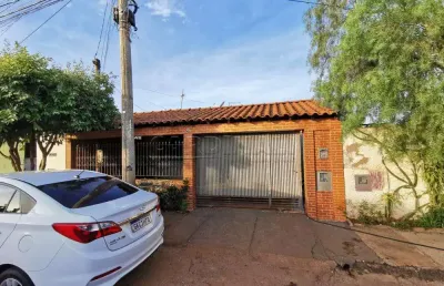 Casa com 3 quartos à venda na Rua Doutor Olavo de Almeida P. de Cordis, 26, Jardim Maria Luiza, Araraquara