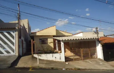 Casa com 2 quartos à venda na Rua Geraldo Bretas, Casa Toda, 465, Vila Monte Carlo, São Carlos