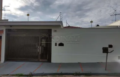 Casa com 2 quartos à venda na Rua São Pio X, 381, Vila Prado, São Carlos