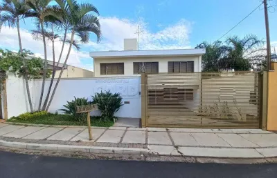 Casa com 4 quartos para alugar na Rua Marechal Deodoro, 1320, Centro, São Carlos