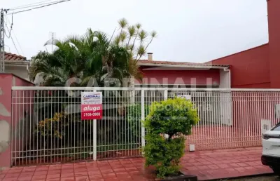 Casa com 3 quartos para alugar na Rua Humaitá, 1963, Centro, Araraquara
