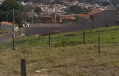Terreno à venda na Rua João Guastaldi, SN, Jardim Letícia, São Carlos