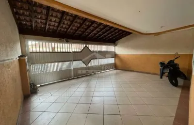 Sobrado geminado duplex, 3 dormitórios, sacada, só na imobiliária em praia grande.