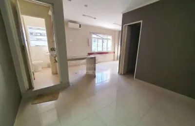 Sala comercial no centro do boqueirão, confira na imobiliária em praia grande.