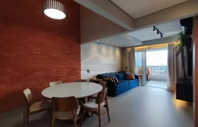 Apartamento alto padrão, no canto do forte, 2 dormitórios!!