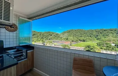 Apartamento semi mobiliado e vista livre no forte, 2 dormitórios, sacada, confira em praia grande.