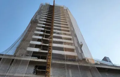 Apartamento de alto padrão no canto do forte, 2 dormitórios, lazer, confira em praia grande.