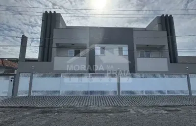 Casa superior de condomínio fechado no centro do boqueirão , 2 dormitórios, confira em praia grande.