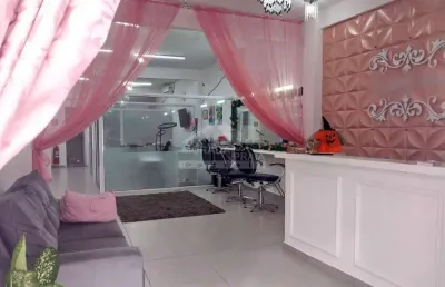 Comercial na área de estética na guilhermina, confira somente em praia grande.