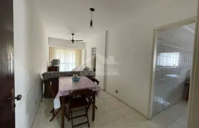 Apartamento na tupi, 2 dormitórios, sacada, piscina, confira em praia grande.